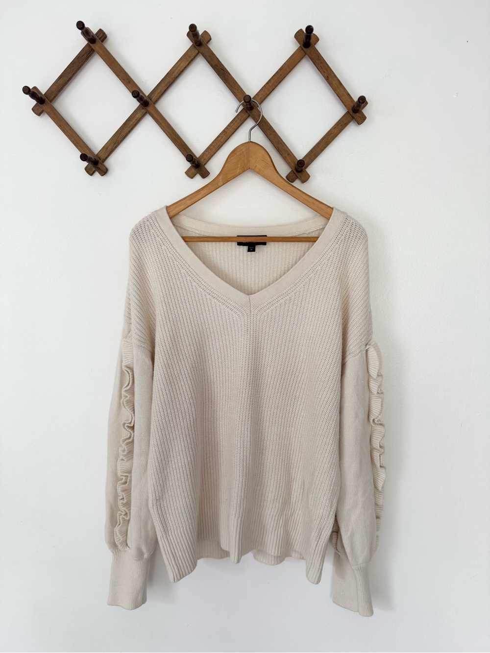 Express Cream V-Neck Ruffle Sleeve Knit Sweater